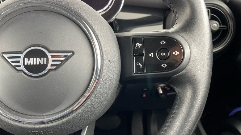 MINI Hatchback 135kW Cooper S Level 2 33kWh 3dr Auto Electric Hatchback